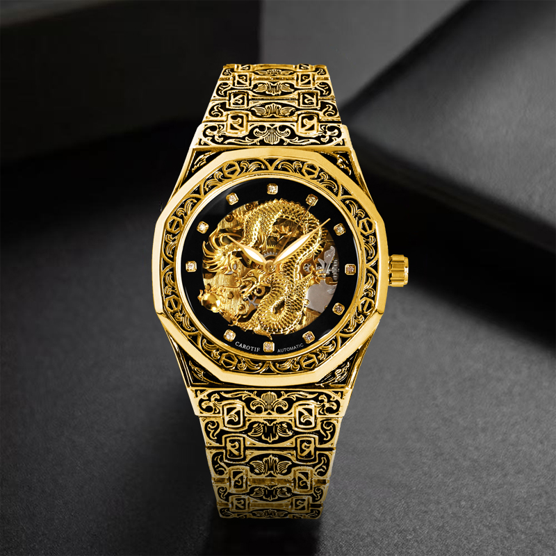 Luxury Watch Gold And Black - Eine schwarze und goldene Vintage-Luxusuhr mit