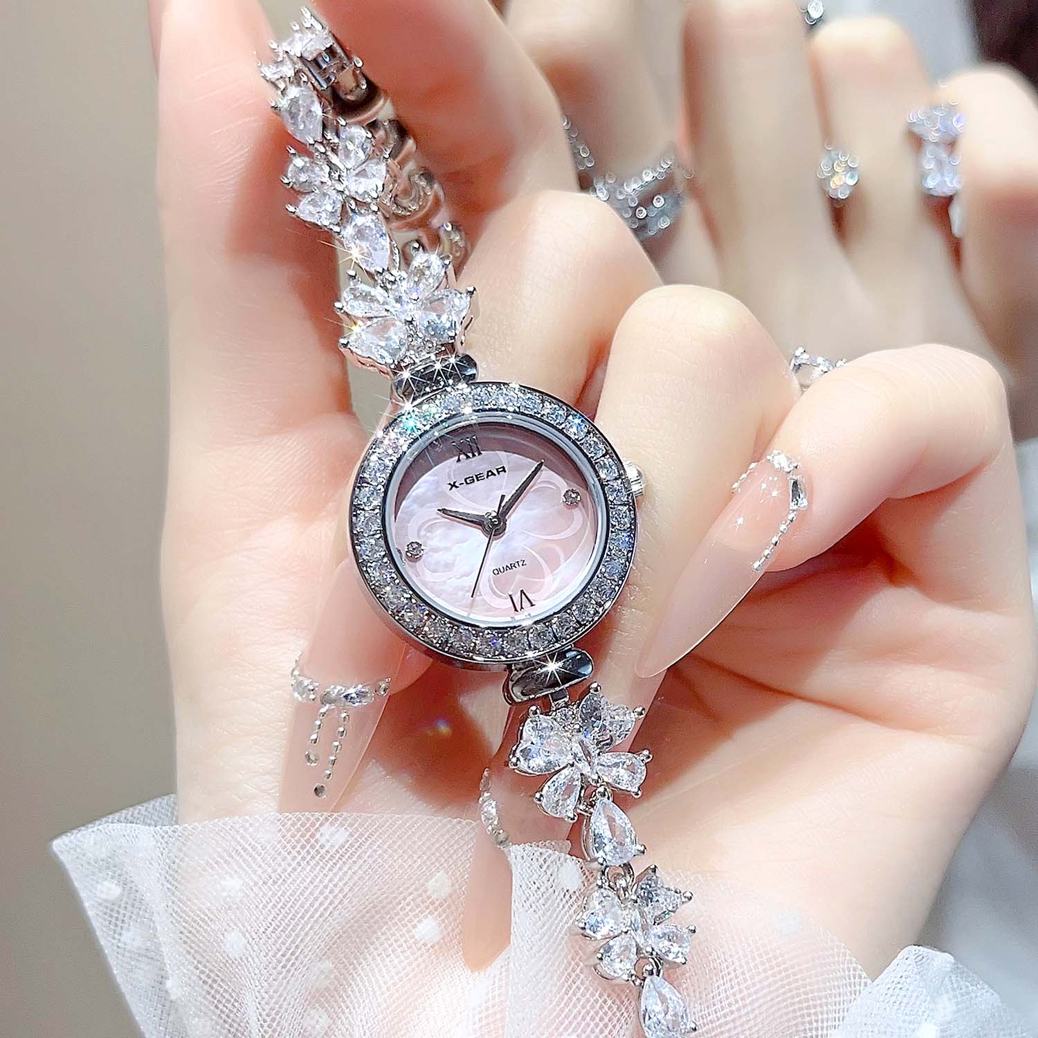 Luxury X I Watch - Schmetterlings-Armbanduhr für Damen, leichter Luxus, kleines