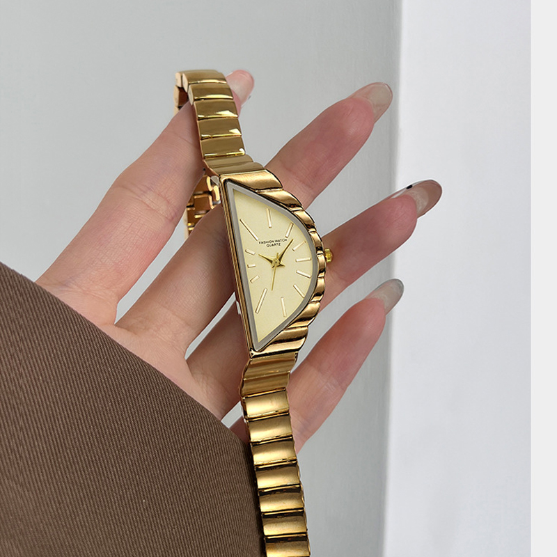 Damenuhr, modisch, kreativ, dr – Watch Triangle Luxury Bewertung und Preis
