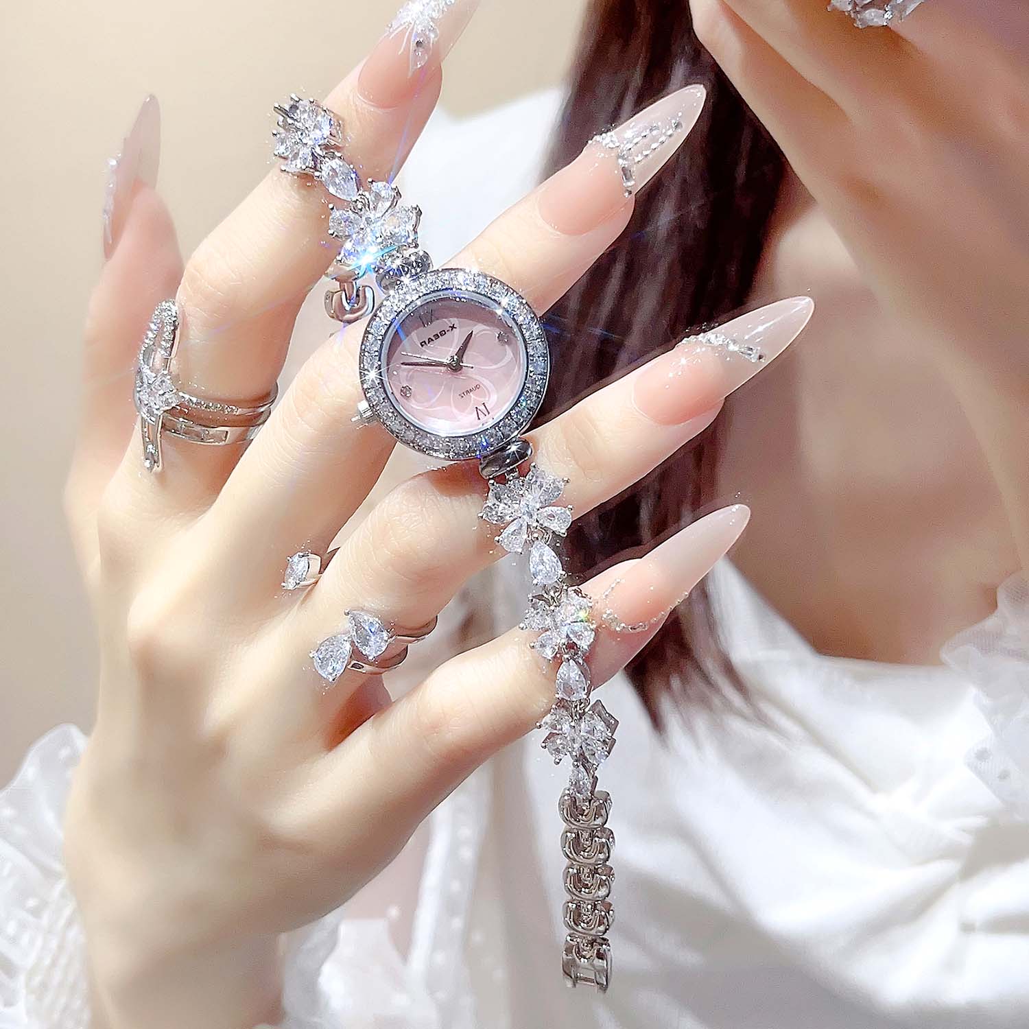 Schmetterlings-Armbanduhr für  – Luxury X I Watch Bewertung und Preis